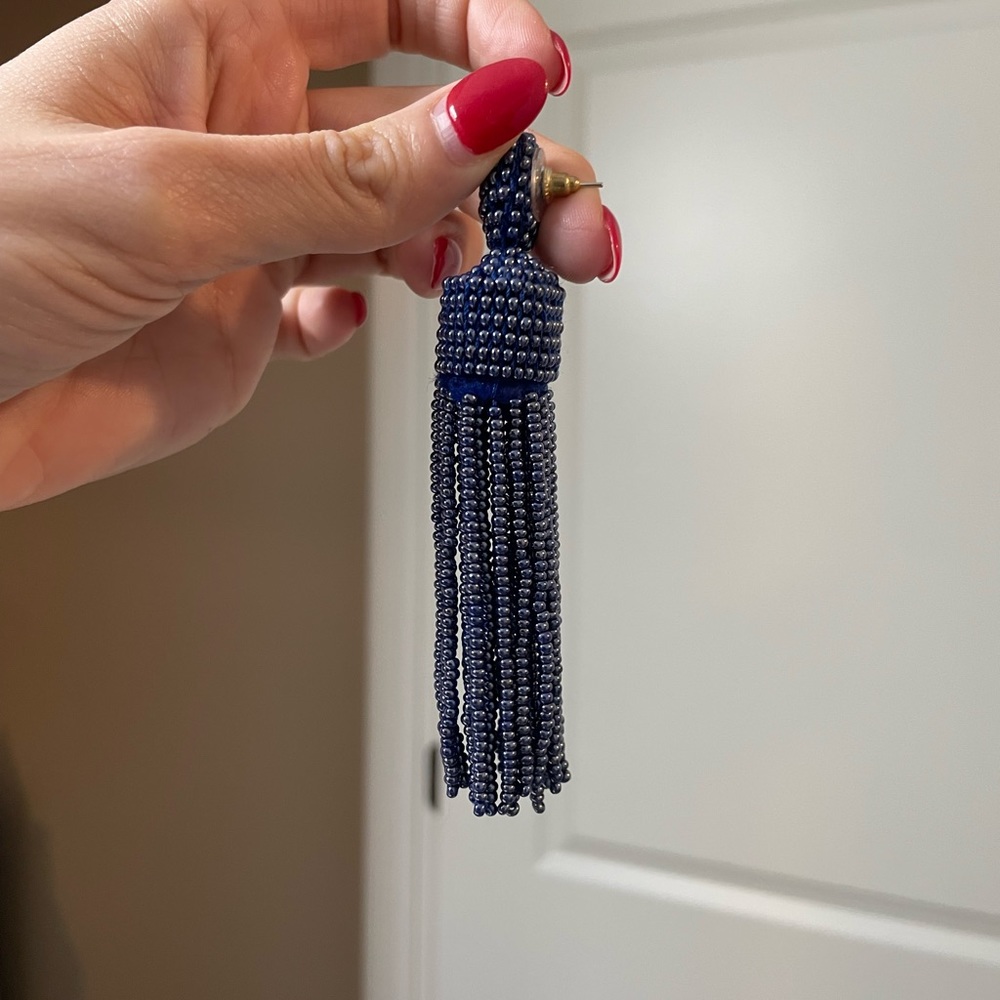 Navy drop down earrings - Picture 4 of 4